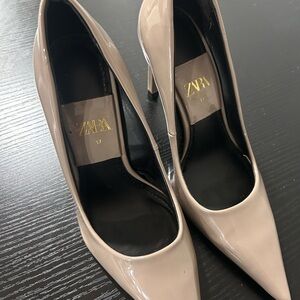 Zara Women's Taupe Heels